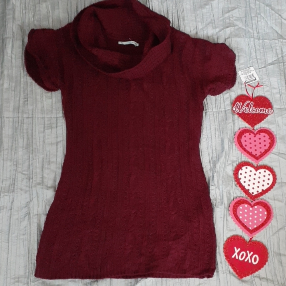 💖5 Maurices beautiful red sweater tunic/long sweater cowl neck.